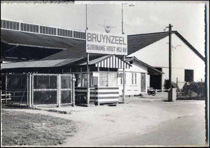 Huis­jes van Bruynzeel in Suriname
